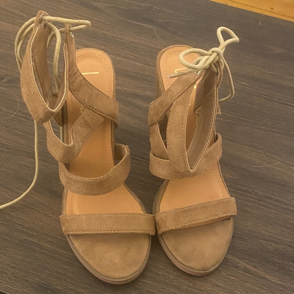 Lulu's Tan Strappy Heels